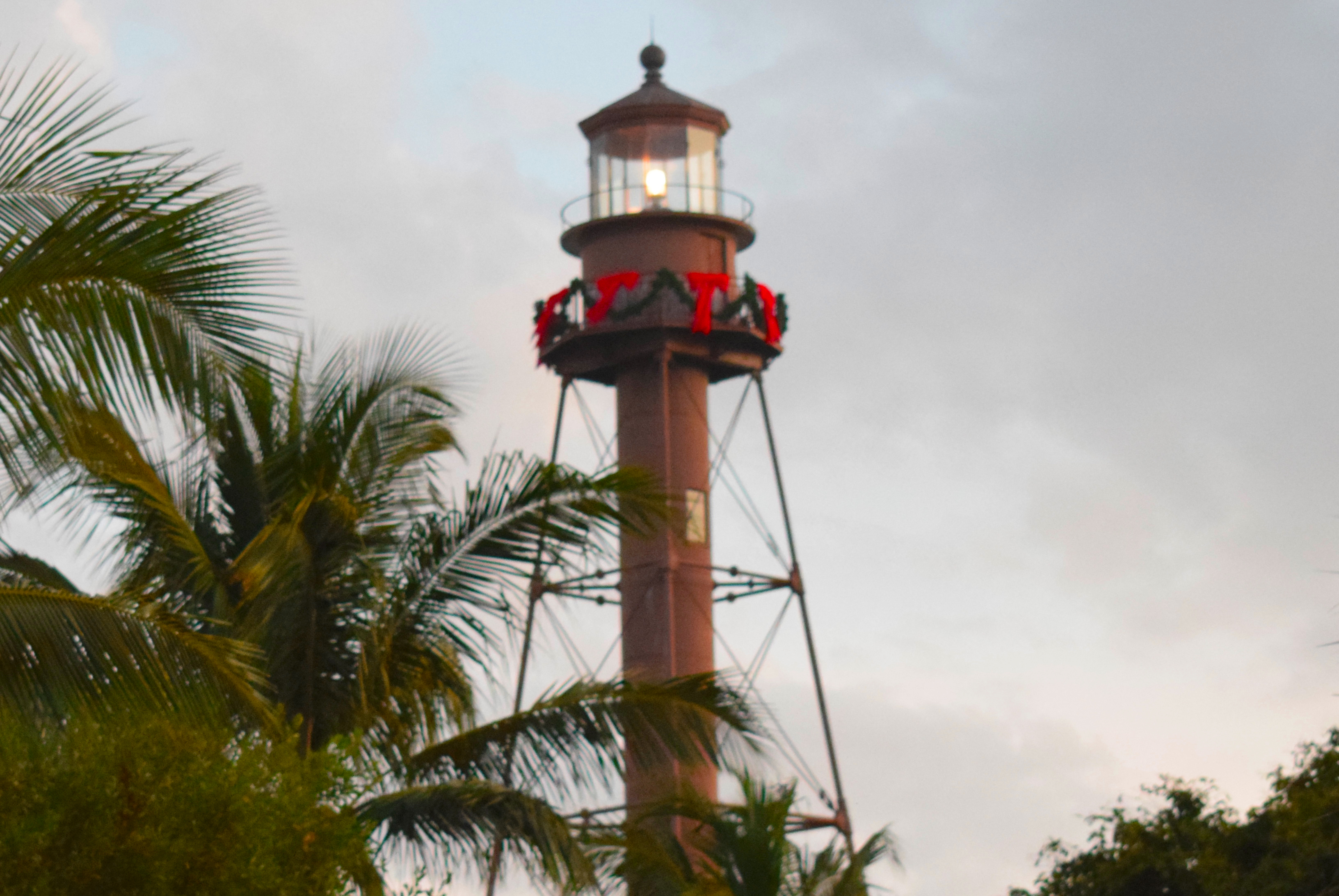 Sanibel Lighthouse Red Ribbons and greenery